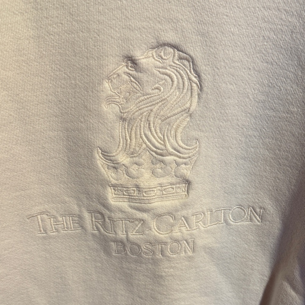 Vintage MAZE The Ritz Carlton Boston Sweatshirt - Picture 5 of 6